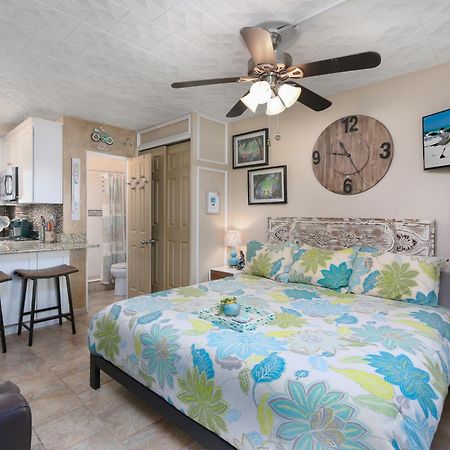 Hotel Tropic Terrace à St. Pete Beach Extérieur photo